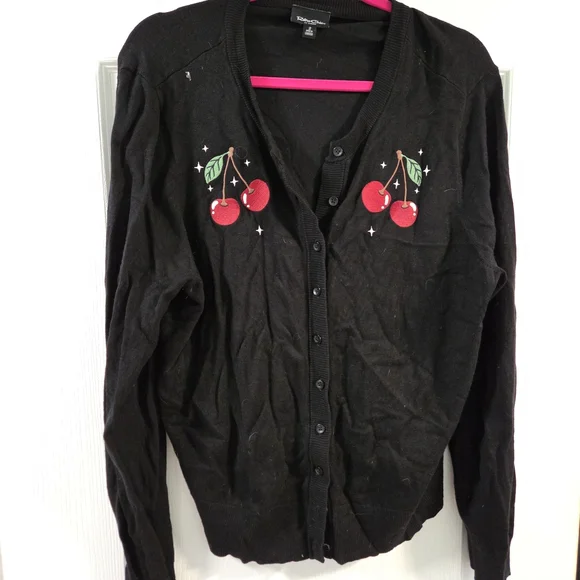 NWOT Torrid Retro Chic Cherry Embroidered Cardigan- Size 2x - Picture 4 of 11